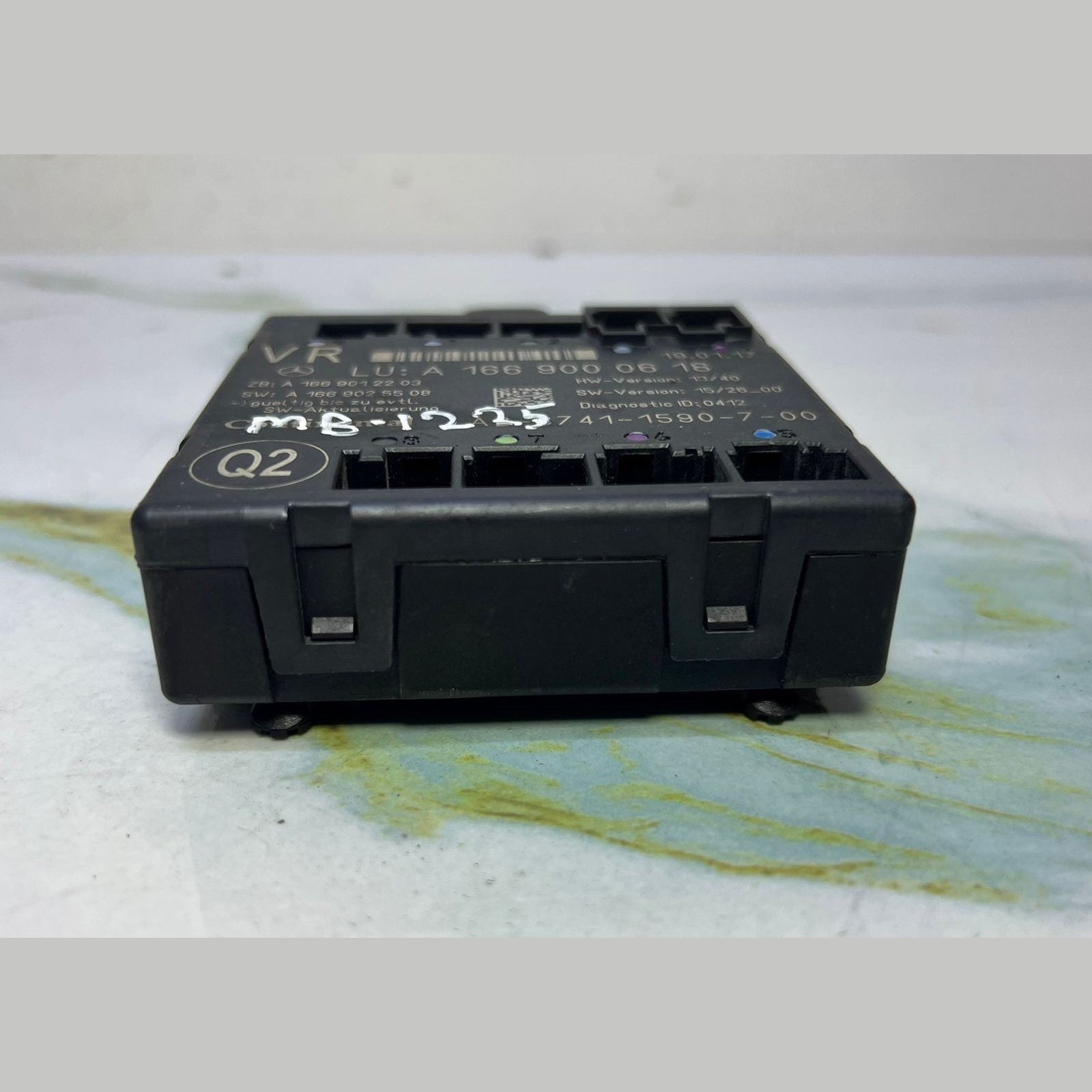 Mercedes-Benz Door Control Module A 1669000618 GL, GLE, and ML
