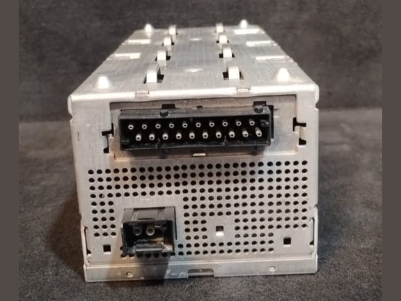 BMW HARMAN KARDON AUDIO AMPLIFIER E65/E66 2001–2009  LOGIC7  - 6922807