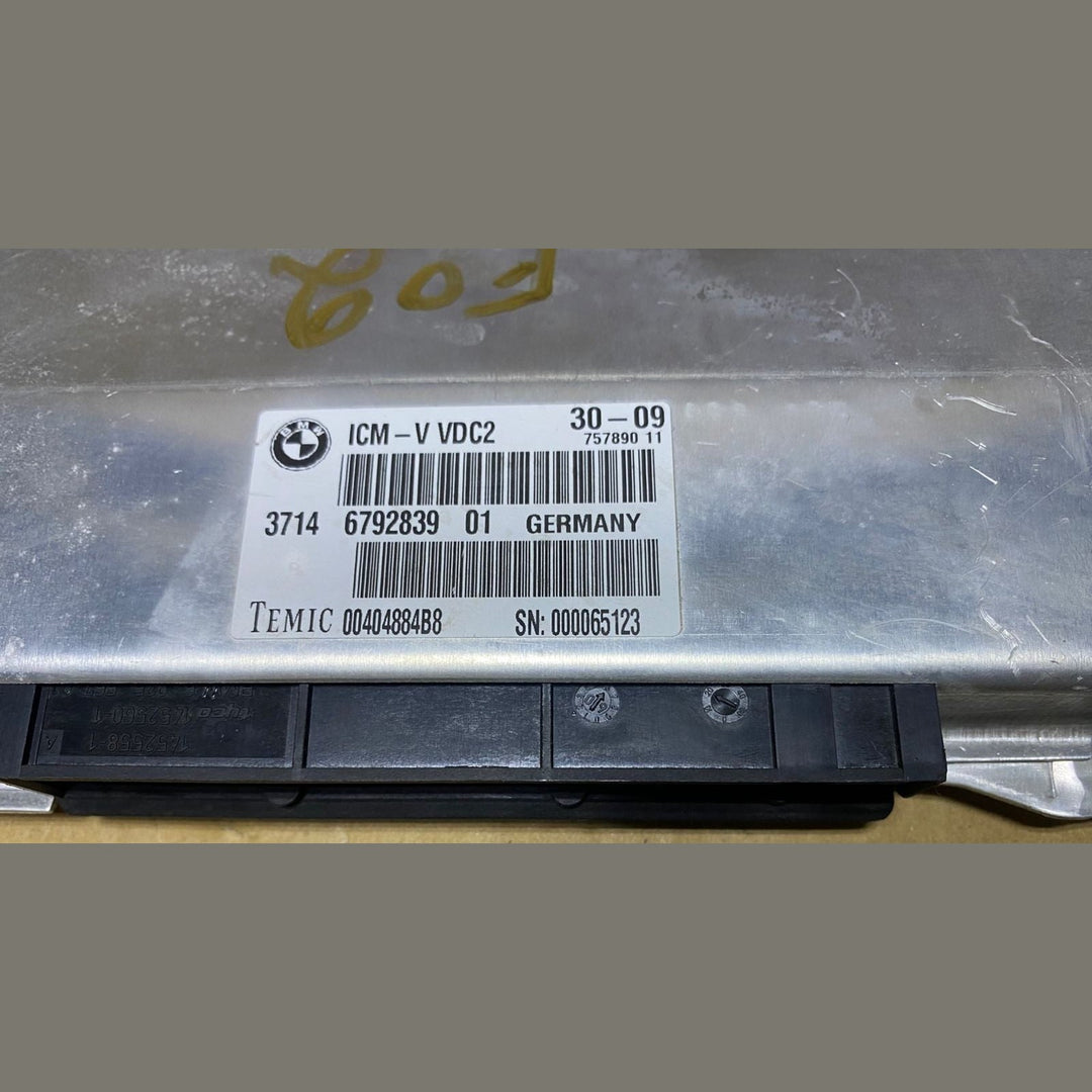 2011-2016 BMW 528i Suspension Control Module 6792839 F10 F11 F01 F02 F03 F04 7 S