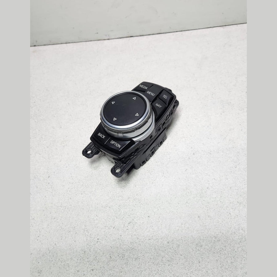 2014-2016 BMW 328i Idrive Navigation Touch Controller 9350723 F Series