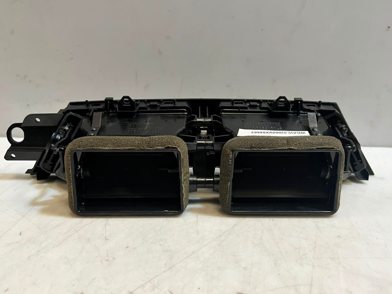 2012-2015 BMW X1 E84 FRONT CENTER Dashboard Air Vent 9258354 OEM