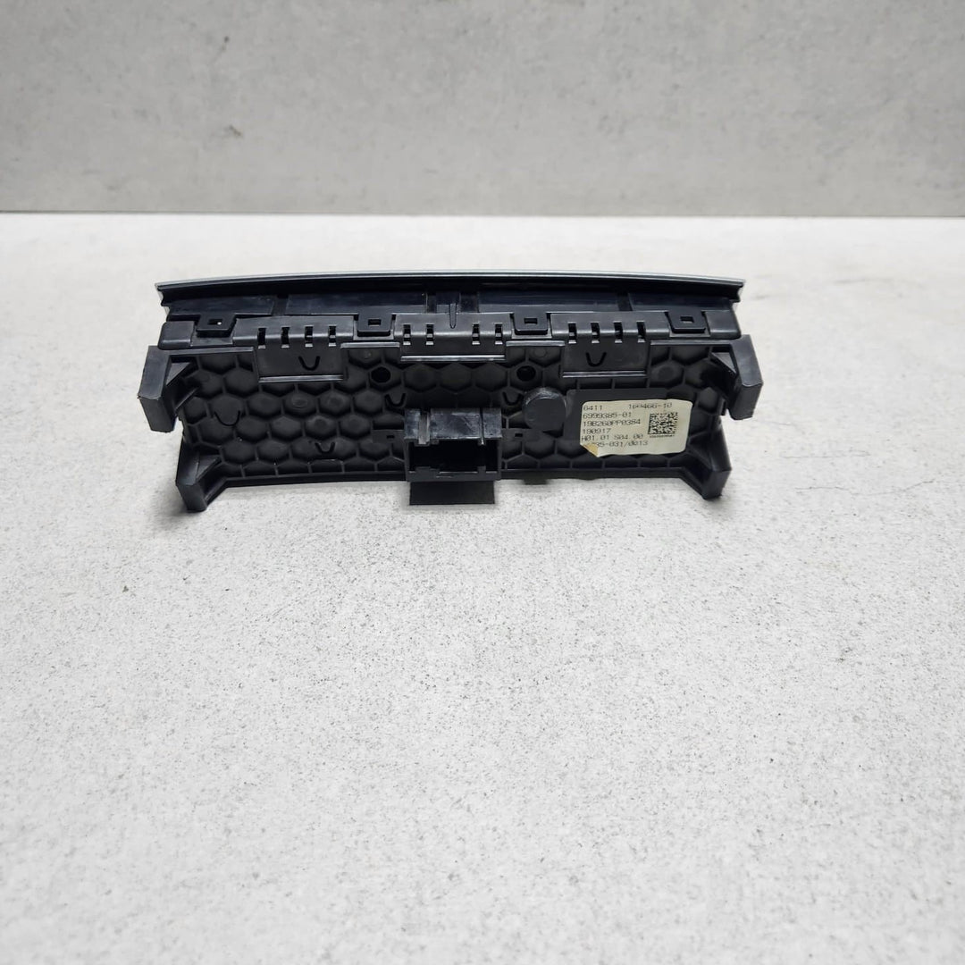 Genuine 2016-2020 BMW 740i Rear Climate Control Panel 6999385 7 Series G11 G12