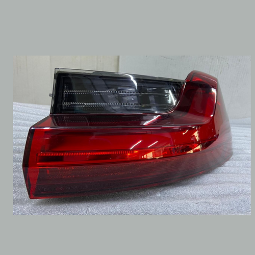 Original BMW G02 M F98 Rückleuchte Seitenwand rechts 7409396