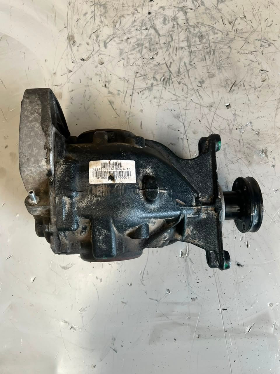 2000-2006 BMW X5 X4 X3 X6 X1 E53 3.0i 4.10 ratio Rear Differential 7524888 OEM