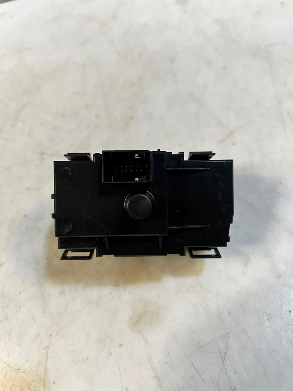 2007-2013 BMW  3 Series E90 and E91 328i Headlight Switch 9169404 OEM