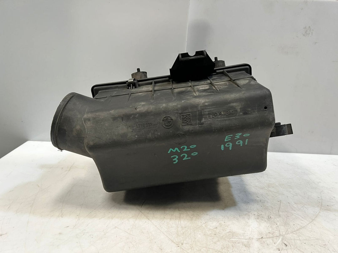 1991 BMW 5' 325e E30 M20 E28 E34 Mass Air Flow Sensor 0280202083 OEM