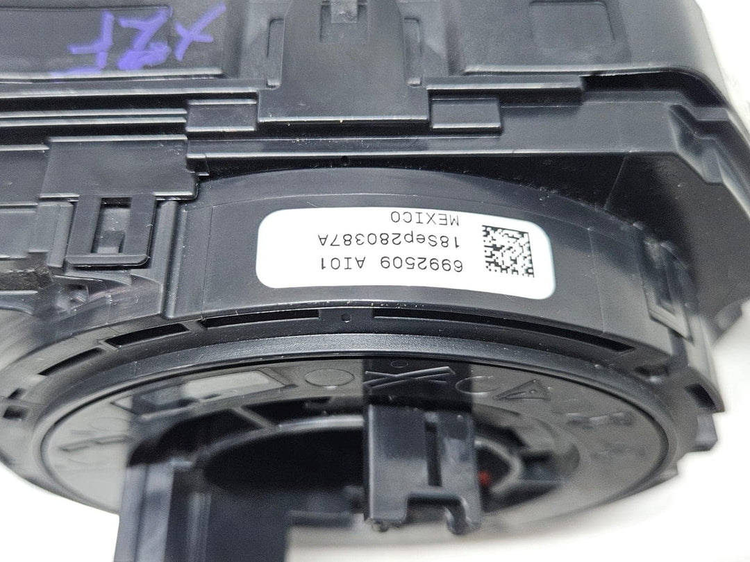 6827370-2019 BMW X2 F39 RHD Steering Column Combination Switch OEM