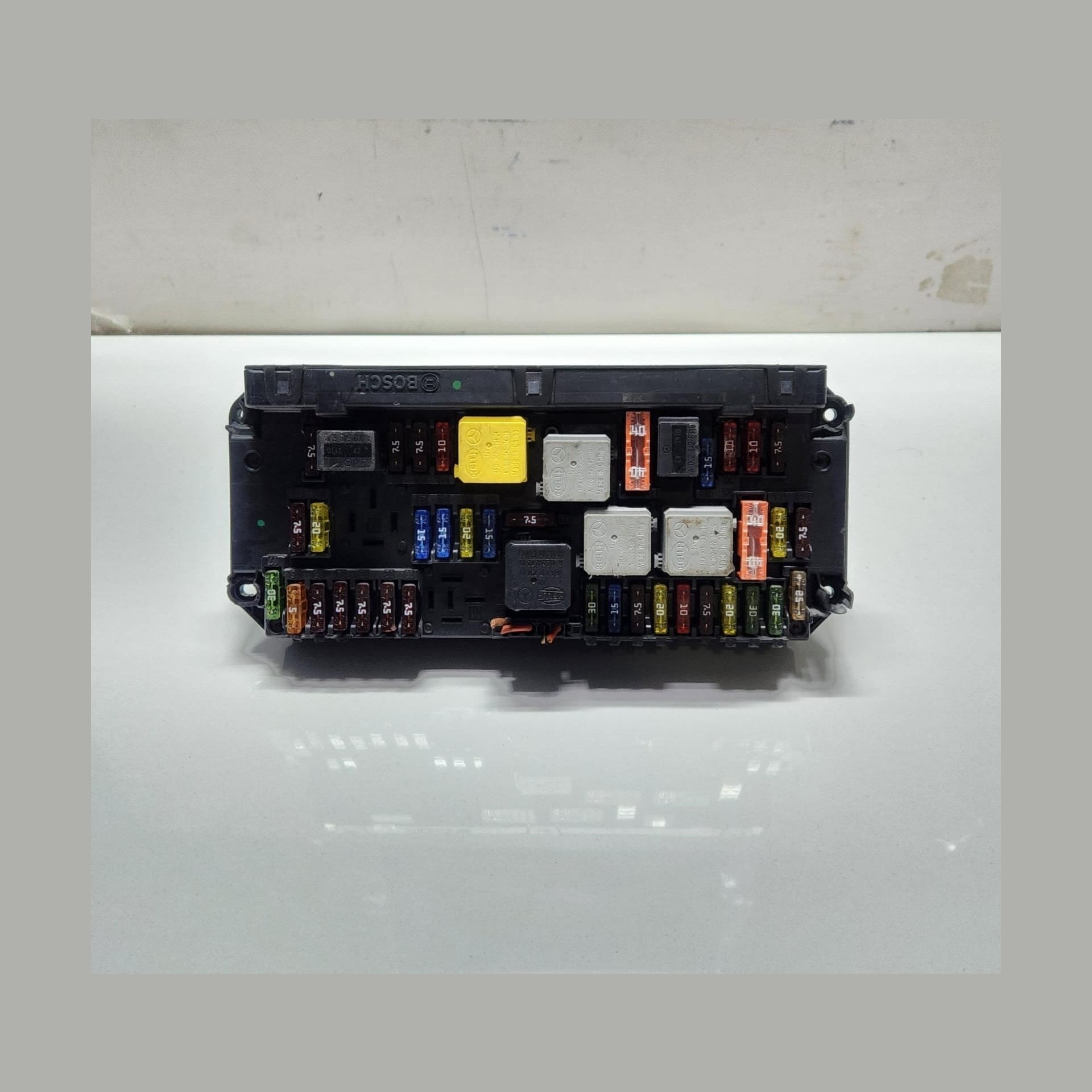 2009-2013 Mercedes-Benz E350 SAM Control Unit Fuse Box A2129008507 W212 OEM