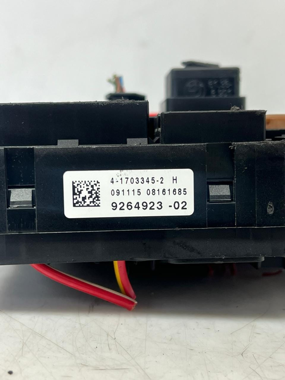 2010-16 BMW F10 F11 F18 F13 F01 F02 F03 528i Rear Junction Fuse Box 9264923 OEM
