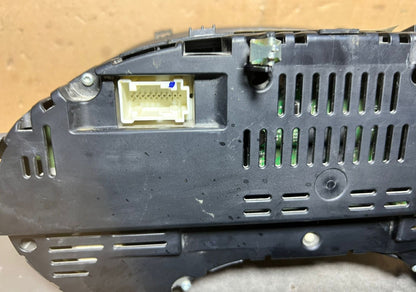 14-17 Mercedes-Benz W117 CLA Instrument Cluster Speedometer A117 9004001 OEM