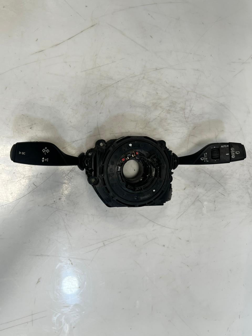 BMW 2' F45 F46 X1 F48 X2 F39 F15 X5 M F85 Switch Cluster Steering Column 6827370