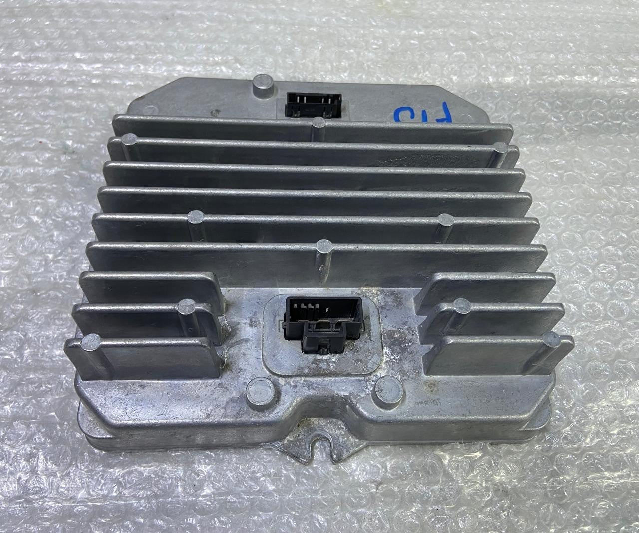 OEM BMW F15 X5 VOLTAGE CONVERTER CONTROL MODULE 9329336