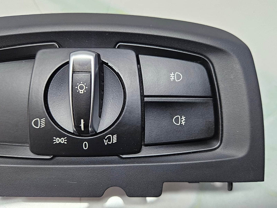 BMW X5 F15 X6 F16 RHD Headlight Control Switch 6824888 OEM