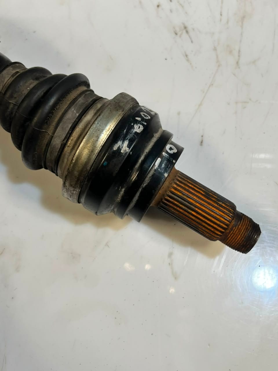2011-2016 BMW 5 Series F10 F11 535i Rear CV Axle Drive Shaft 7581029 OEM