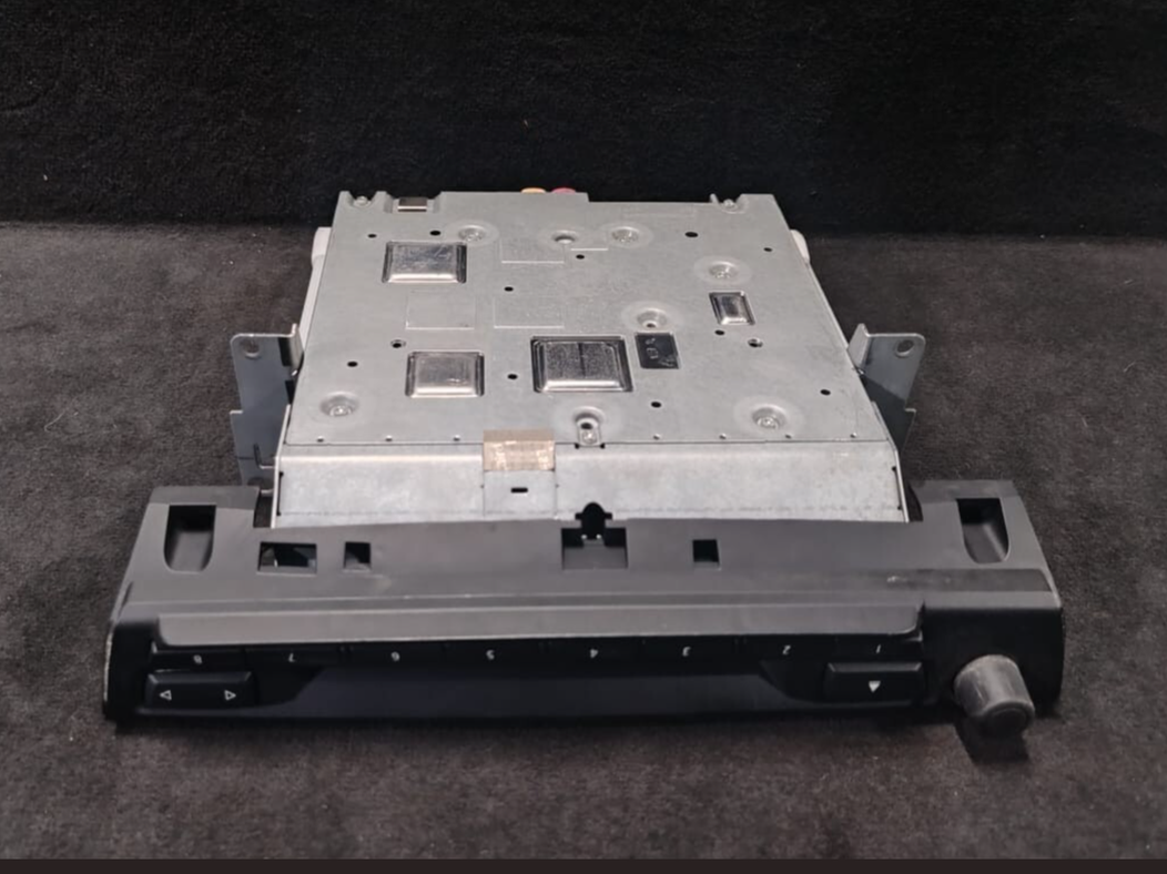 BMW E70 E71  MID STERIO RECIVER MULTIMEDIA SYSTEM CONTROLLER HEAD UNIT -9263945