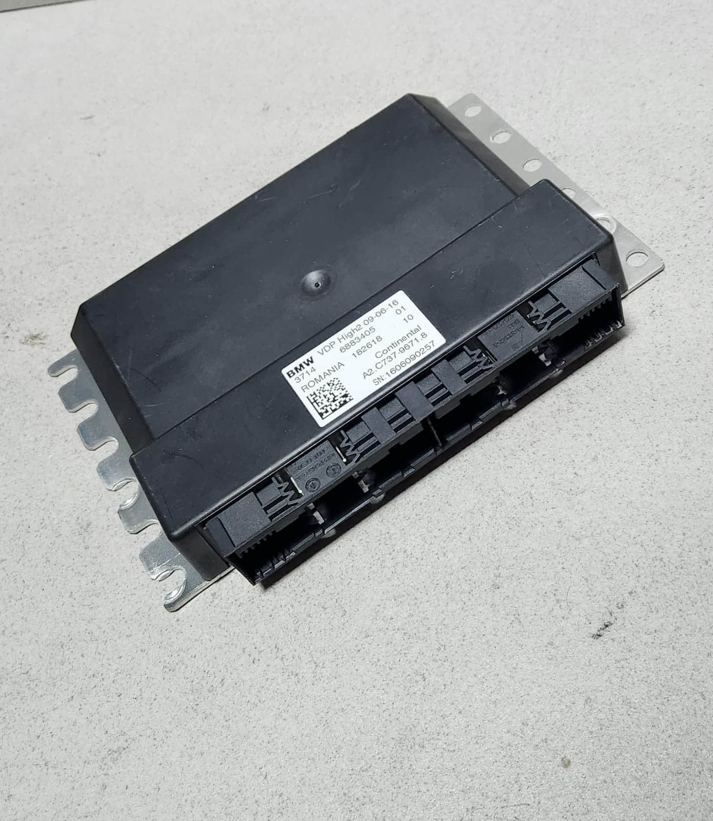 2016-2018 BMW 750i xDrive Suspension Control Unit 6883405  750i xDrive 750Li  