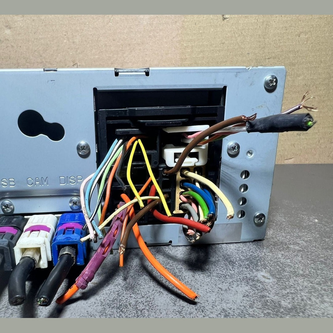 14–18 Mercedes-Benz W205 C-Class Radio Audio Head Unit CD Player A205 9009530