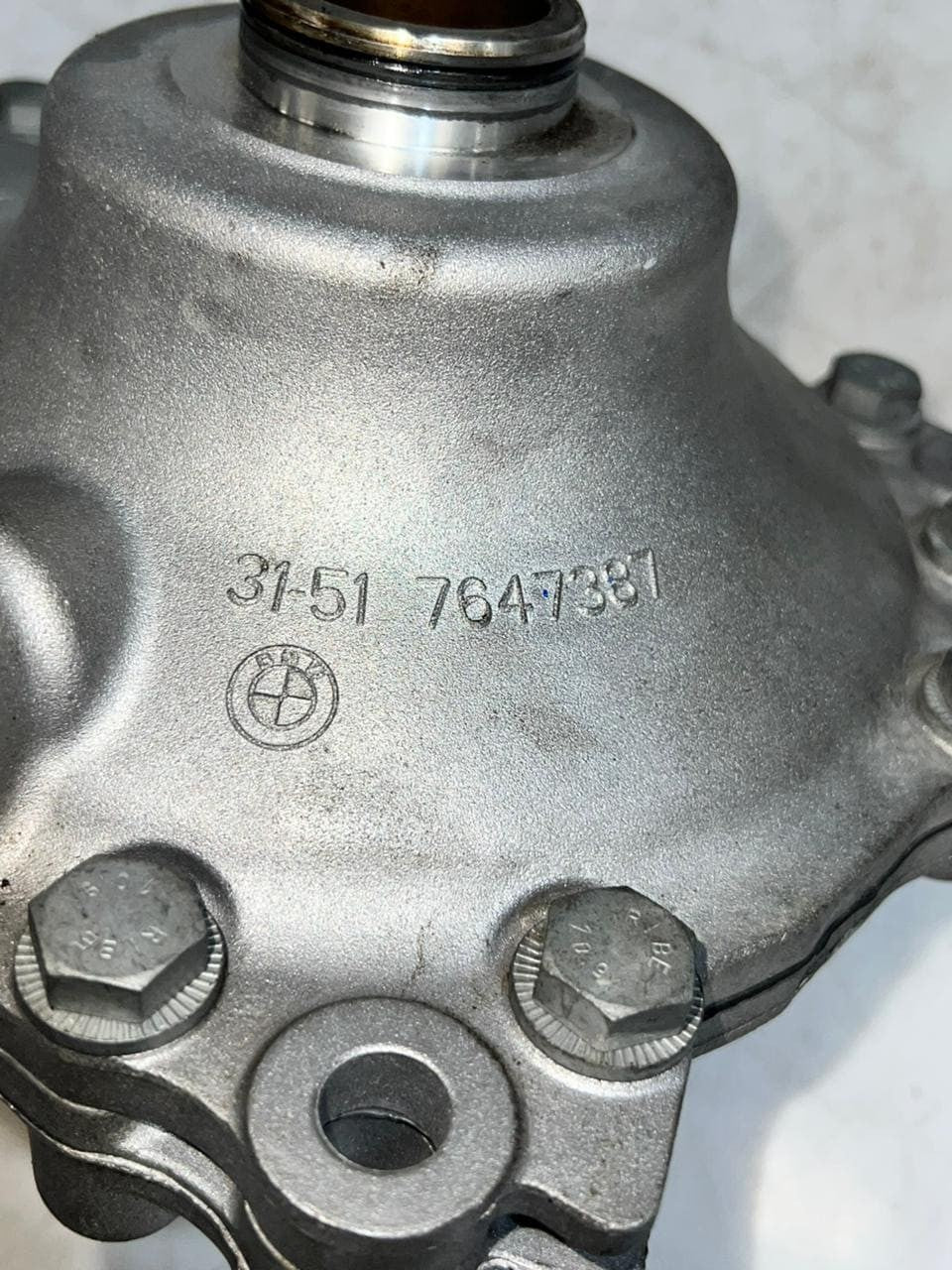 2018 BMW 3' 5' M3 G20 B47 G30 G80 xDrive Front Axle Differential 7647386 OEM
