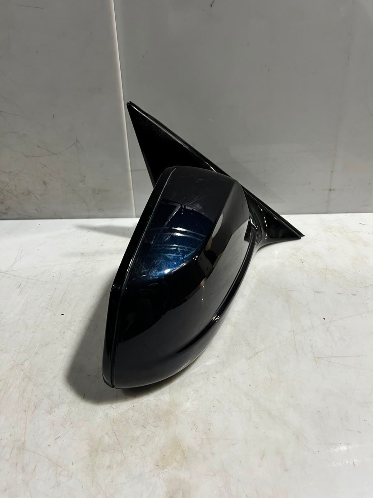 2011-2012 BMW 5 Series F10 F11 535i FRONT RIGHT SIDE Wing Mirror F0153404