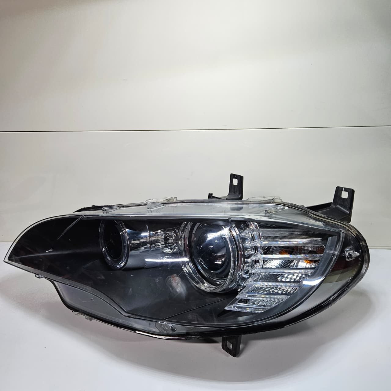 2008-2014 BMW X6 E71 Bi-Xenon Headlight Left Side 7287011