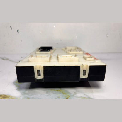 Mercedes-Benz W447 Vito Display Control Module Unit A 447 9009004