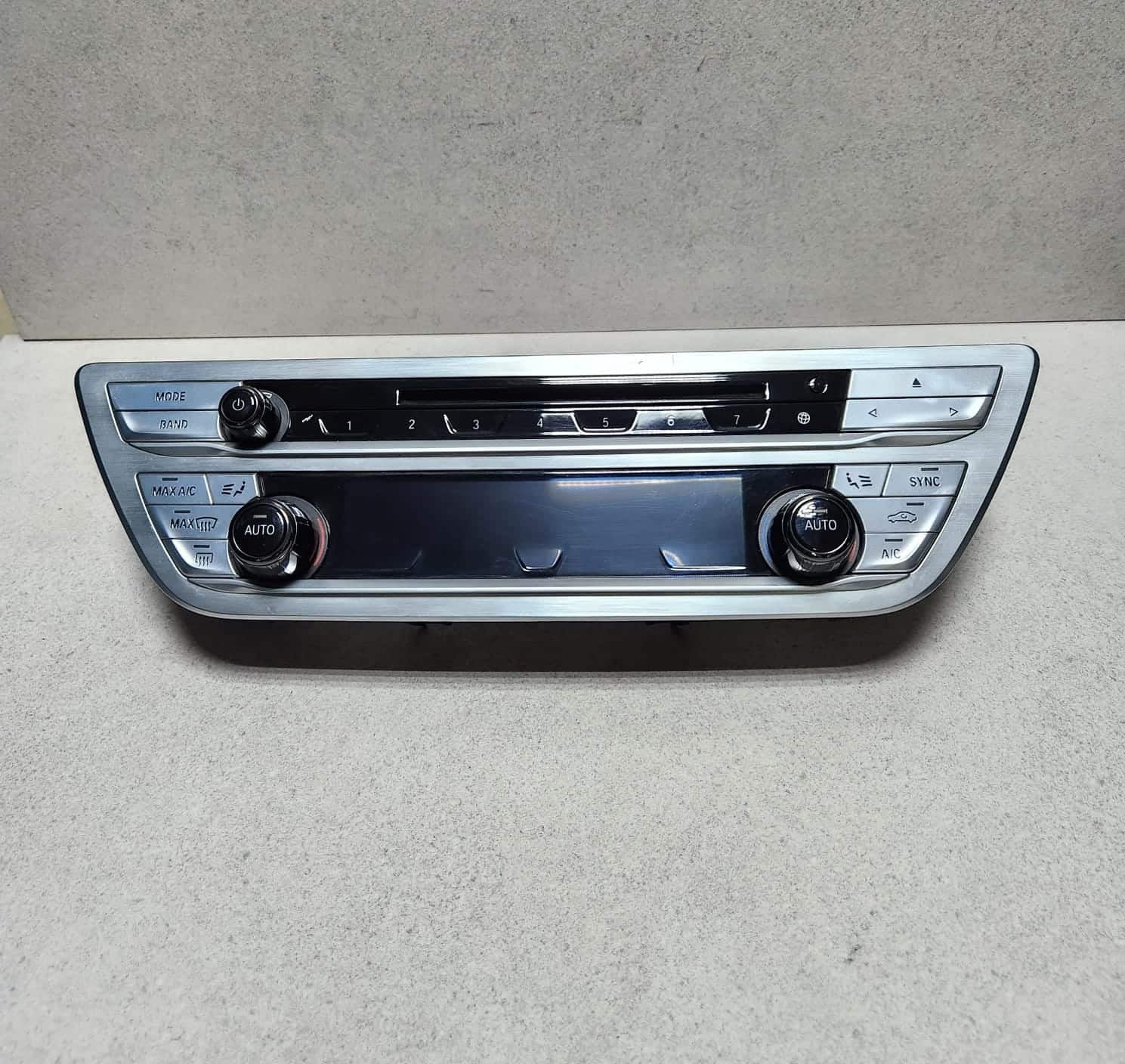2016-2019 BMW 740i Climate Control Unit 6822777 G11 G12 740i 750xi