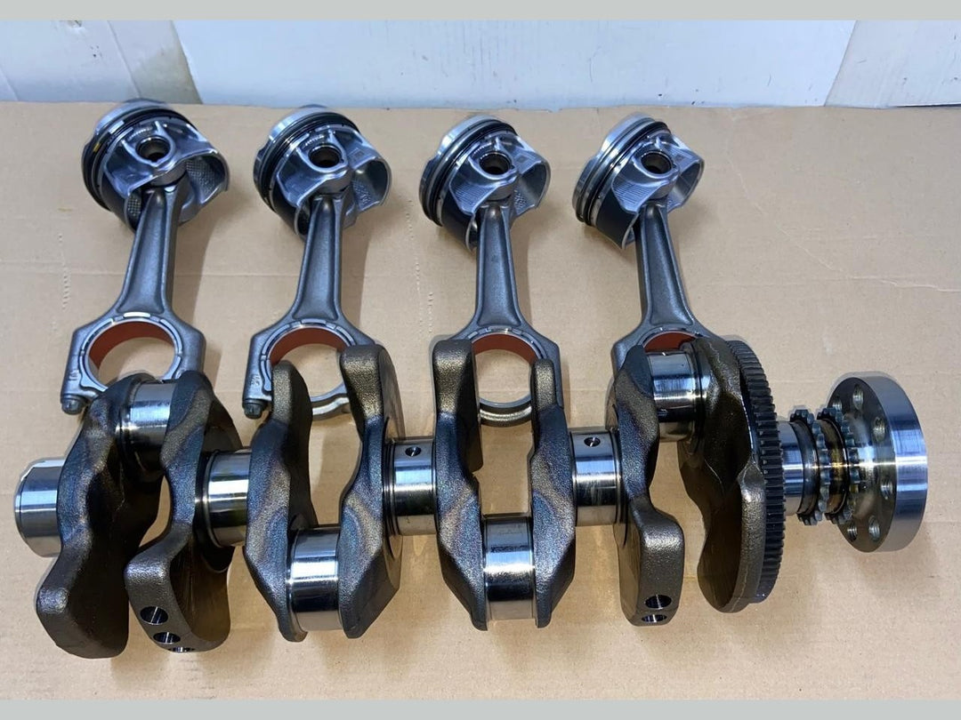 OEM BMW PETROL ENGINE B48B20A CRANKSHAFT AND PISTON SET 5A24670 8671502 25 km