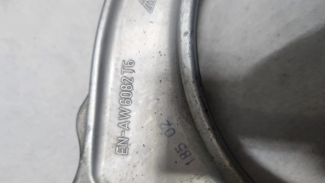 2018 BMW 540i Front Upper Control Arm 686118502 5 Series G30 G31
