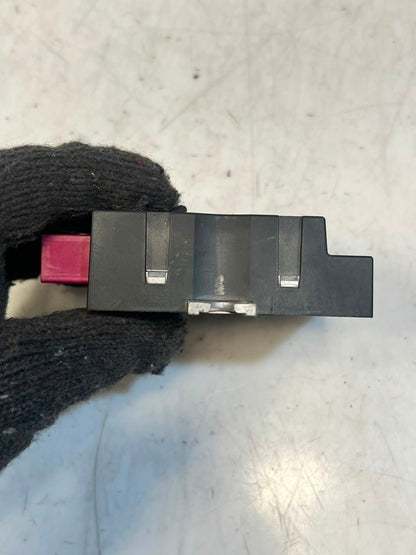 BMW F01 F02 F10 F11 7 Series F07 5 GT Fuel Pump Control Module 7240389 OEM