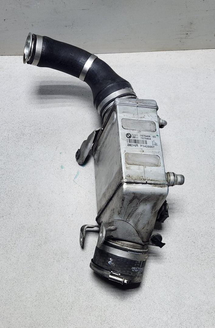 2008-2019 BMW X6 Intercooler 7575406 F01 F02 F04 F10 E70 F15