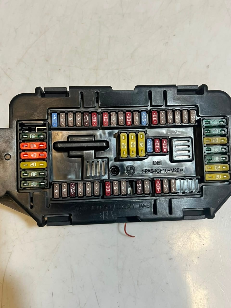 BMW F15 X5 and F16 X6 35iX Front Power Distribution Fuse Box 9316568 OEM