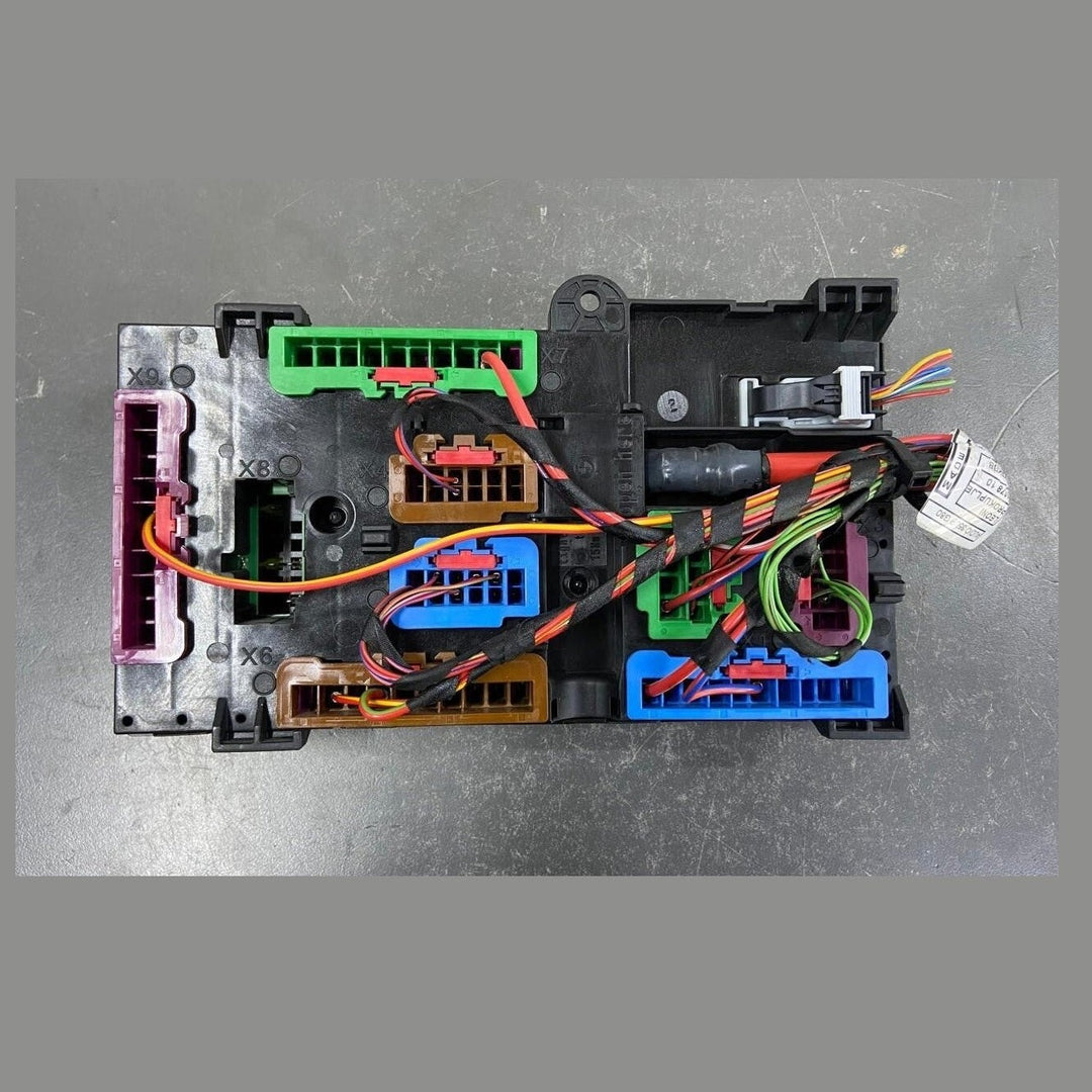 OEM BMW M3 M4 G80 G82 G83 Rear Power Distribution Fuse Box 5A0E7D0 2021 - 2023