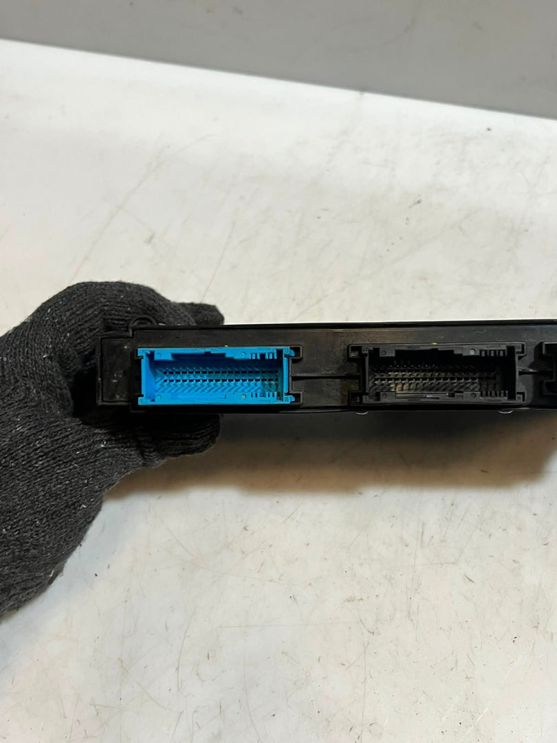 BMW X5 E70 Electronic Junction Box Comfort Body Control Module 9286798 OEM