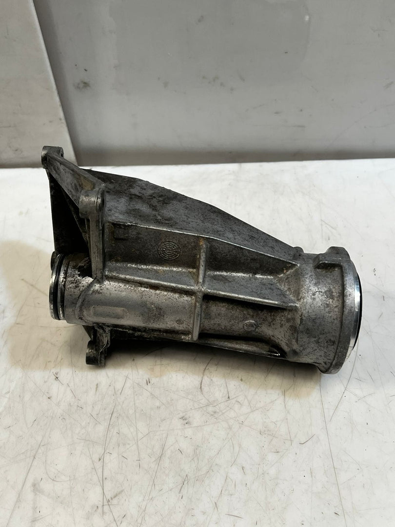 2014-2018 BMW X5 F15 and E70 LCI FRONT Driveshaft Support Bracket 7600691 OEM