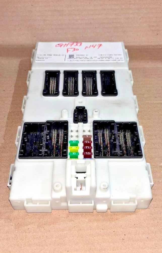 BMW 1 3 F20 F30 N47  F-SERIES BCM BODY CONTROL MODULE  OEM  61.35-9352862