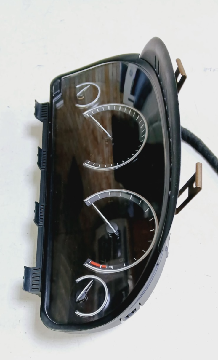 BMW 7 F01, F02 INSTRUMENT CLUSTER 9220794 4.4 PETROL