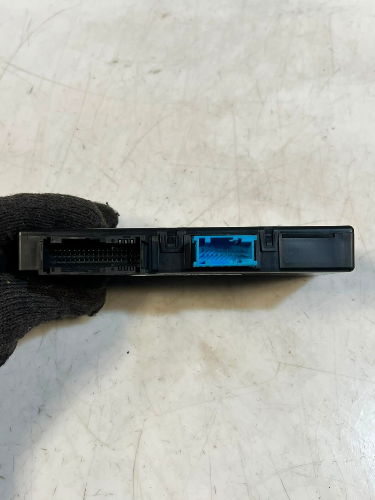 2014 BMW 5 Series F10, F11, F07 GT 530 535d Gateway Control Module 9340522
