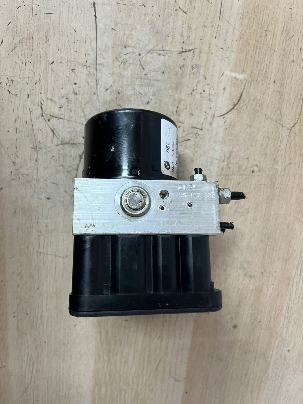 BMW 1 3 series E81 E82 E87 E90 E91 E92 ABS DSC BRAKE PUMP CONTROLLER 6787837