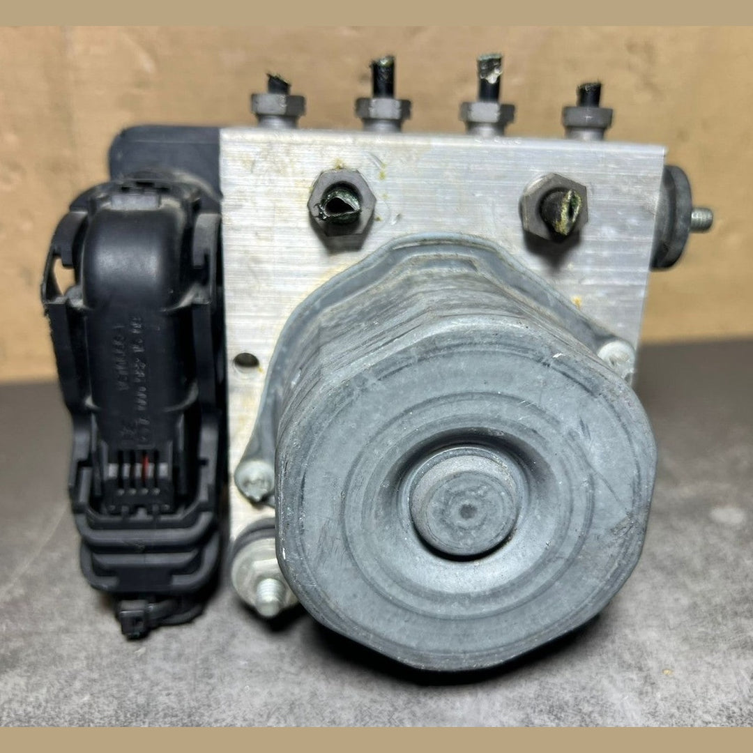 Mercedes W246 CLA B-Class ABS Anti Lock Brake Pump Module A009 4316412 OEM