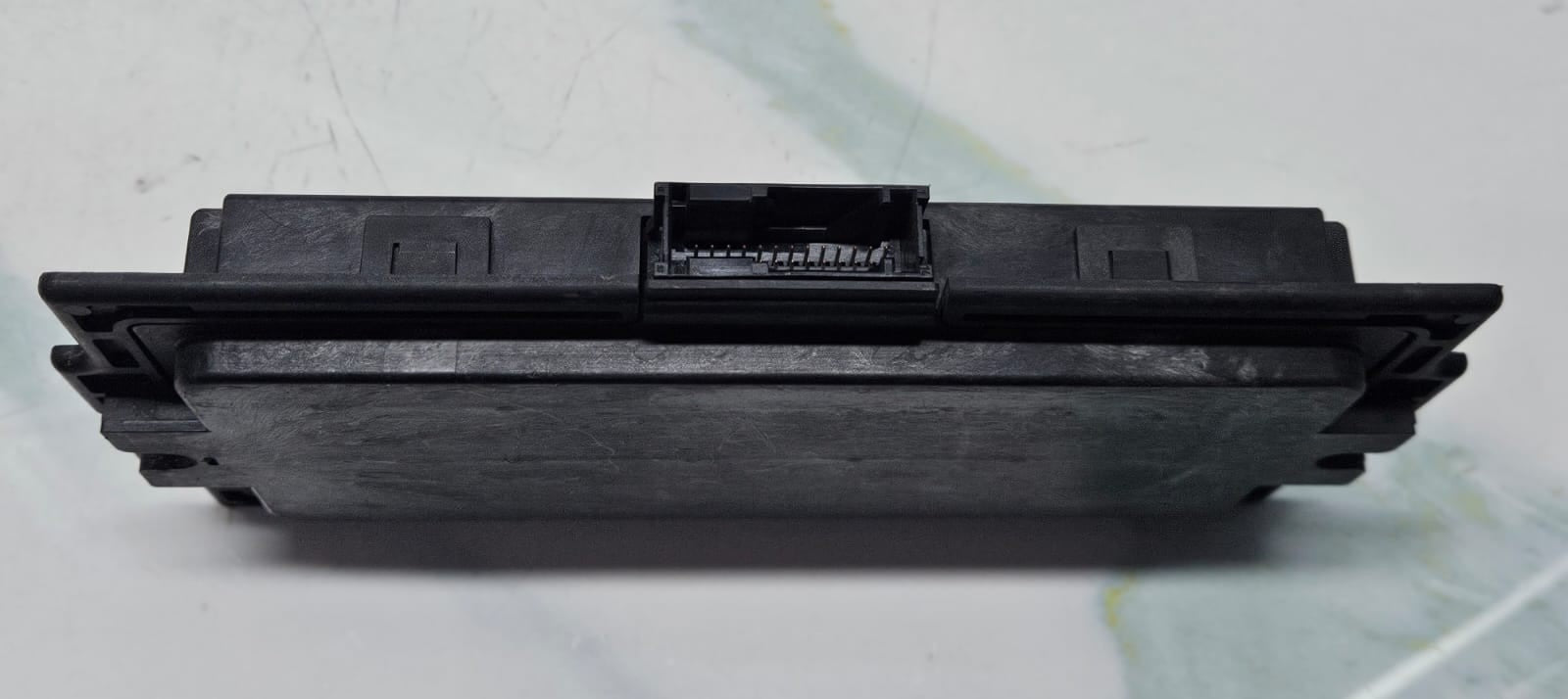 BMW E90, E91, E92, E93, E89 Footwell Light Control Module 9224596 OEM