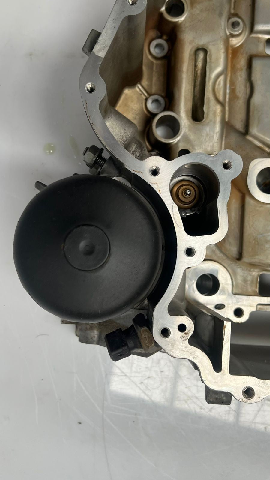 BMW F10 M5 F12 F13 M6 S63N Petrol Engine Upper Oil Sump Pan. PNo-1113 7843143 9