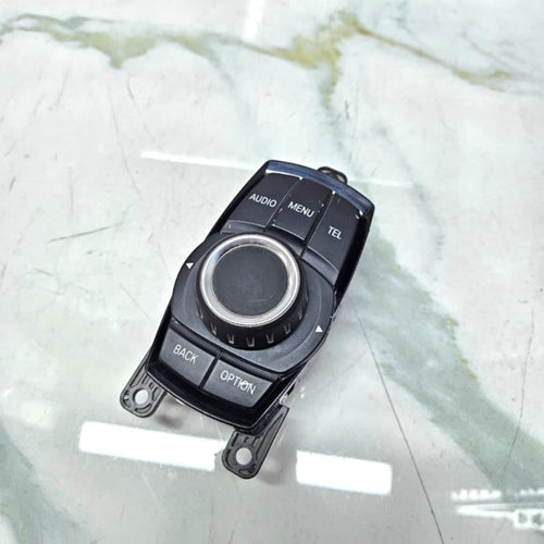 2012-2016 BMW 1er 3er F30 X3 F25 328i iDrive Media-Schalter-Controller 9317695