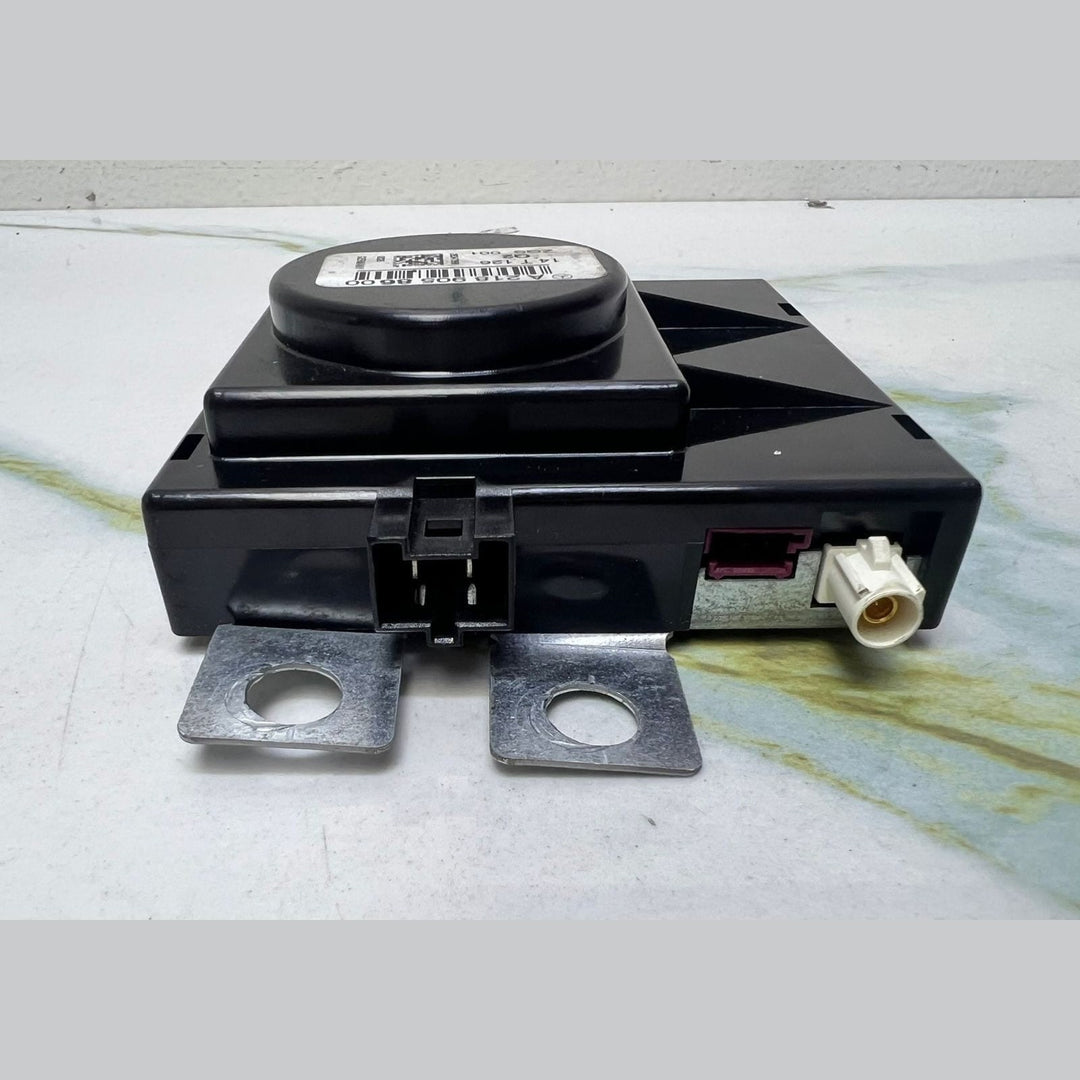 Mercedes Antenna Amplifier A2189058600 CLS-Class W218