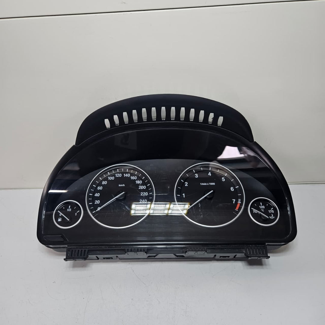 OEM BMW 5 Series F10 Instrument Cluster 9227602 2011-2013 523I