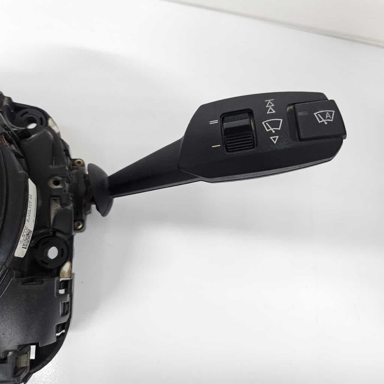 OEM BMW 3 Series E90 E91 Steering Column Combination Switch 6989562