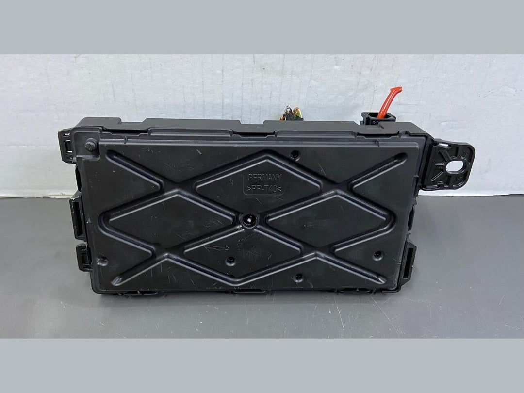 OEM BMW F20 F21 F30 F31 REM Rear Electronic Module Fuse Box Control Unit 9279823