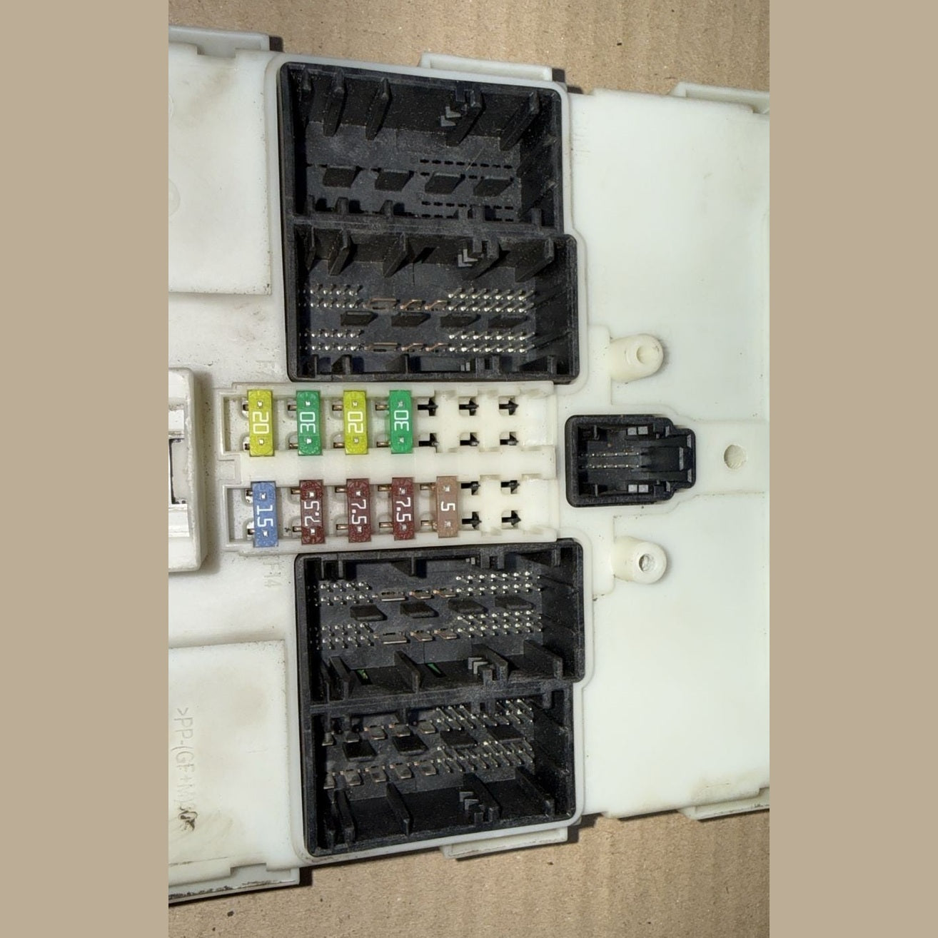 BMW FEM BODY DOMAIN CONTROL UNIT 12-20 F22 F30 F32 F36 F80 F80 - 9352861