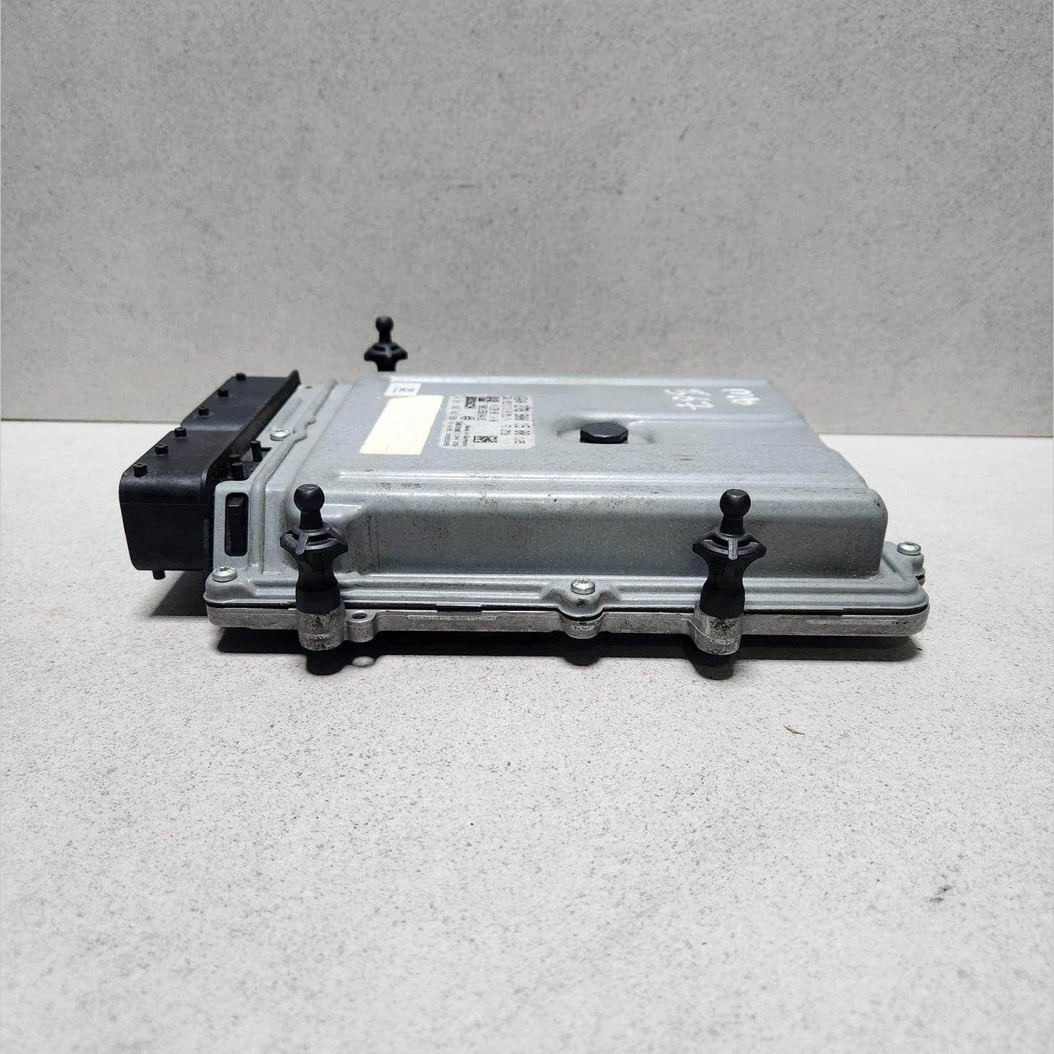2012-2014 Mercedes-Benz CLS550 Engine Control Module A2789001500 E500 CL500 550