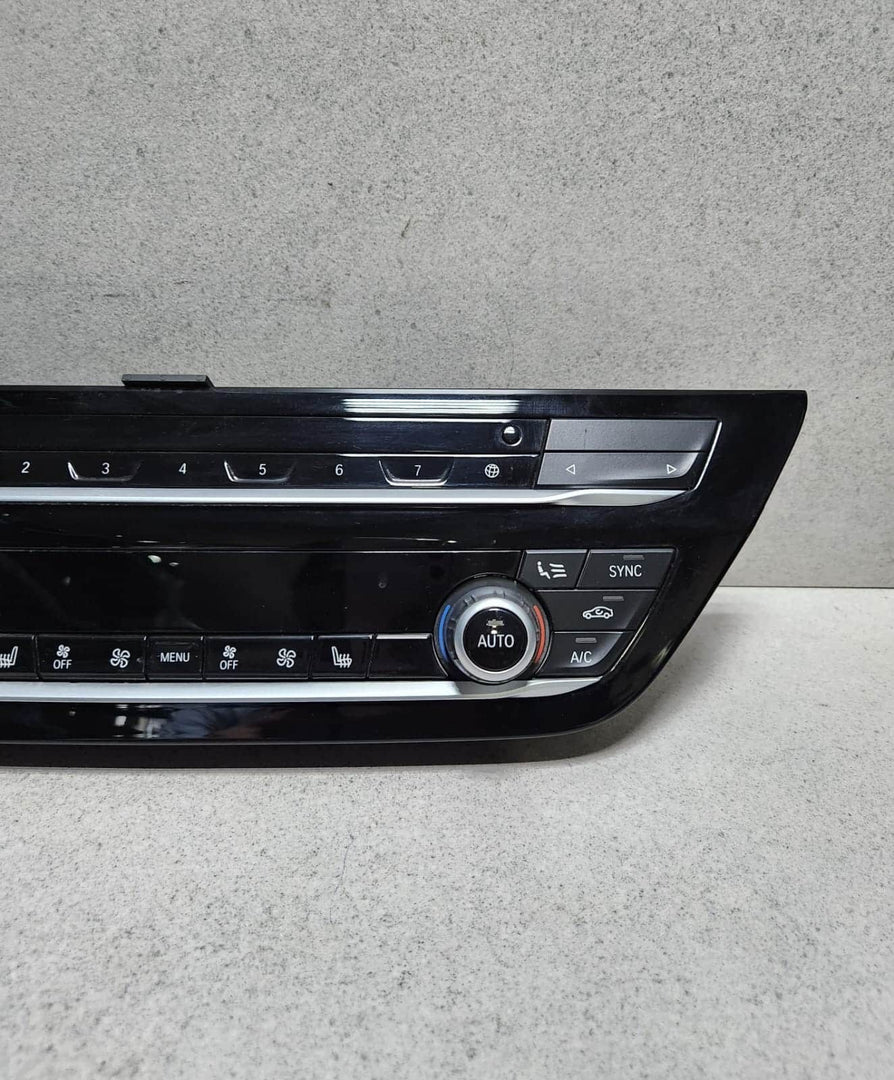 2017-2023 BMW 540i Climate Control Unit 7947870 540i 550i G30 G31