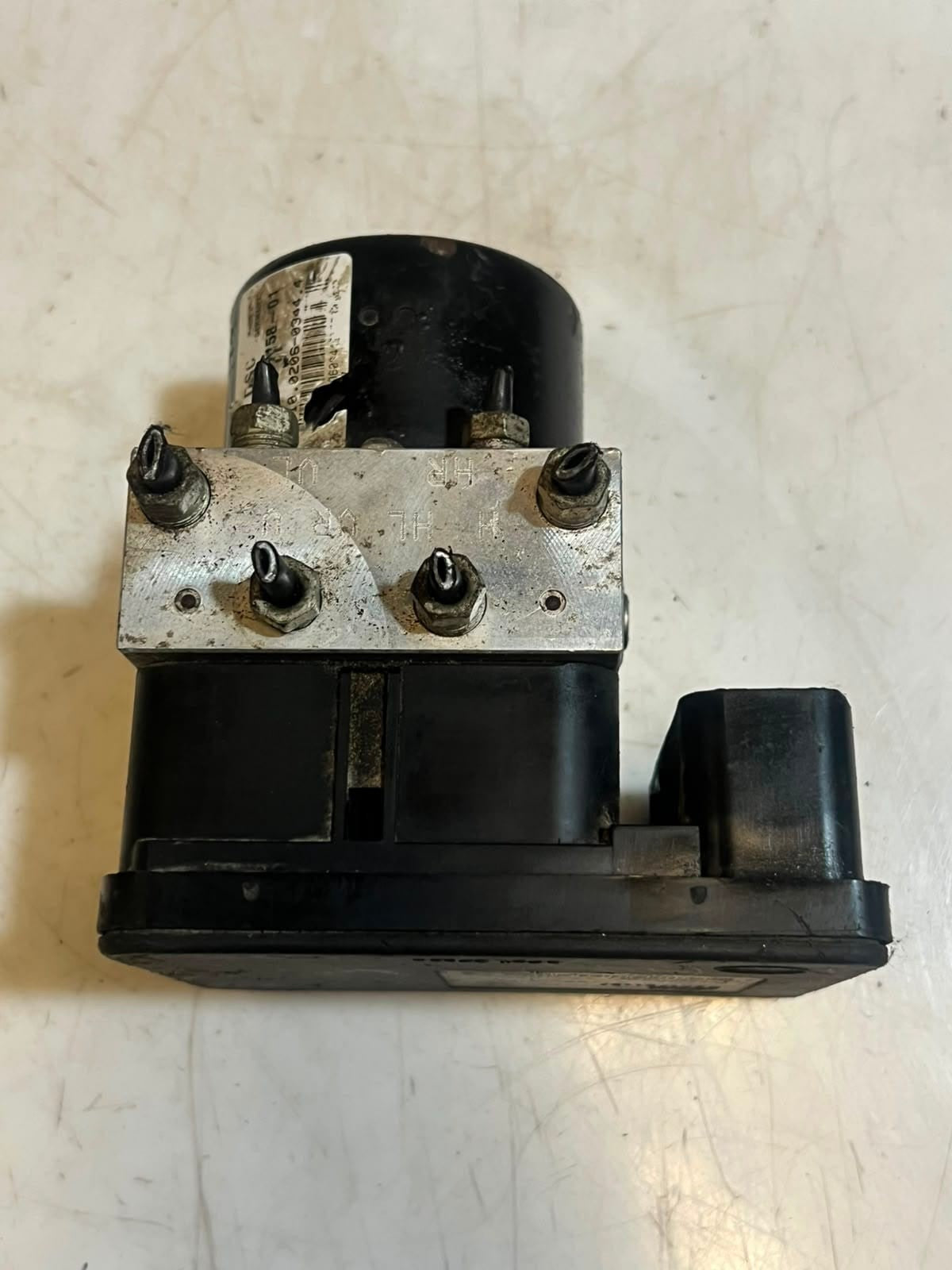 2007-2009 BMW 3 Series E90 E91 328i ABS HYDRAULIC Pump Control Module 6777159